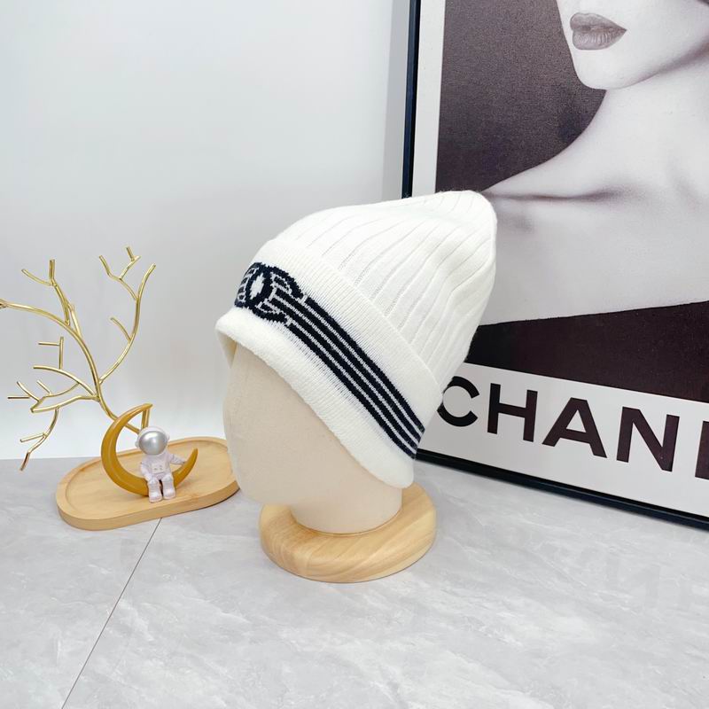 Chanel hat dx (1985)
