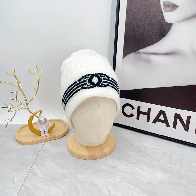 Chanel hat dx (1986)