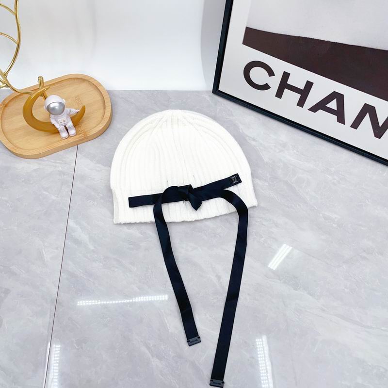 Chanel hat dx (2246)