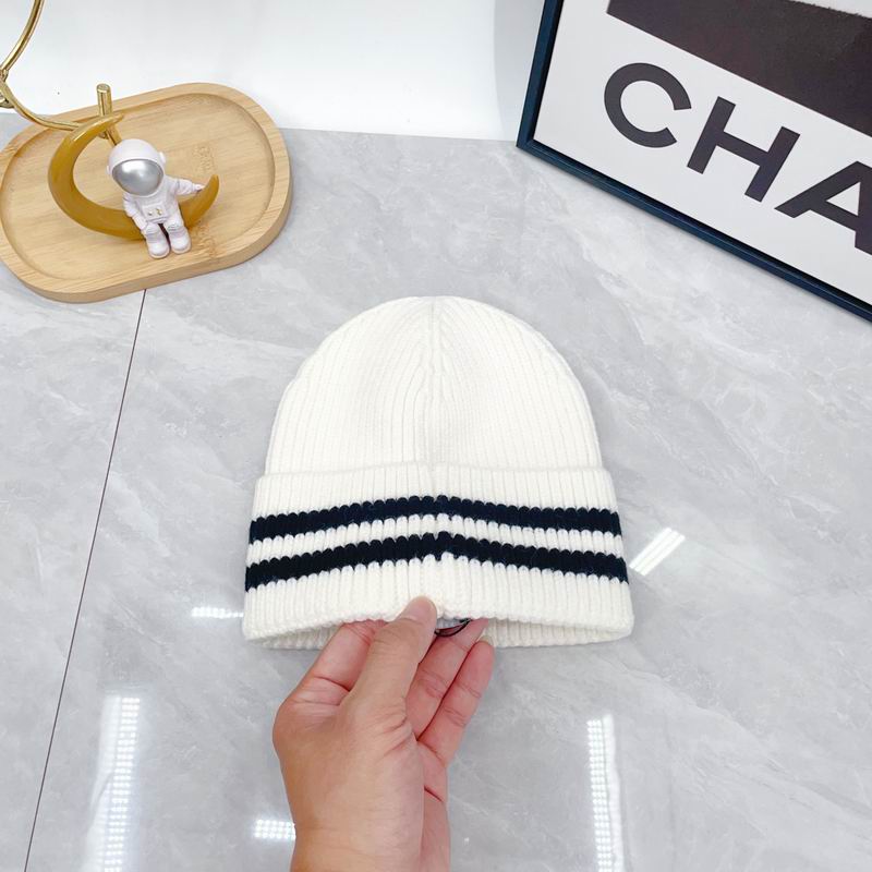 Chanel hat dx (2427)