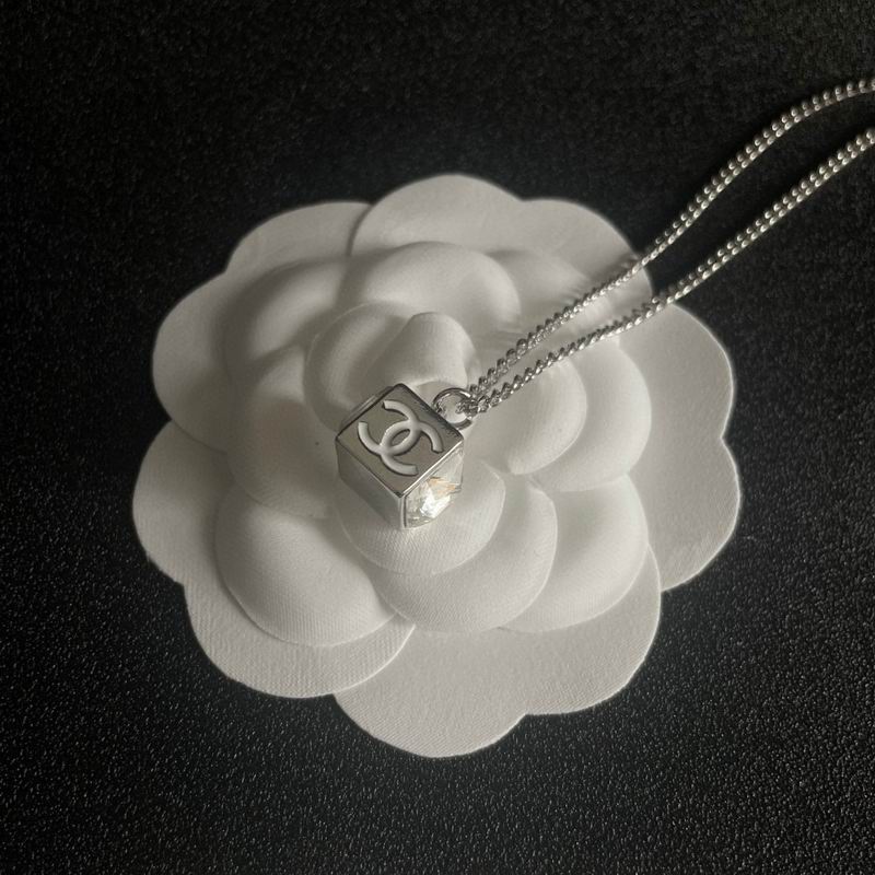 Chanel necklace 05yxh100 (3)