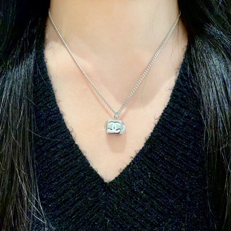 Chanel necklace 05yxh100 (5)