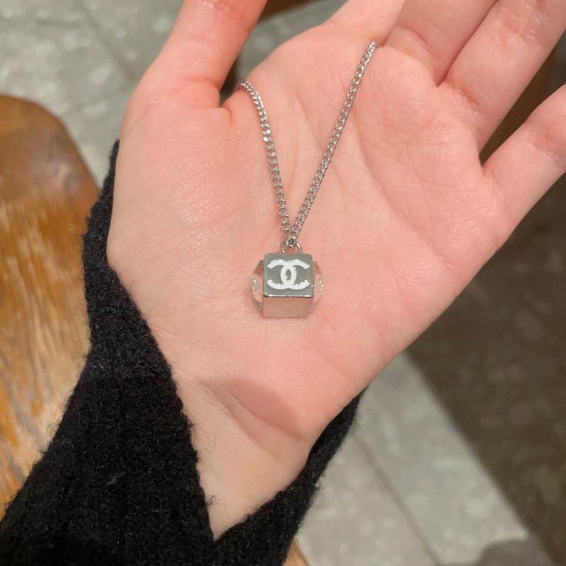 Chanel necklace 05yxh100 (6)