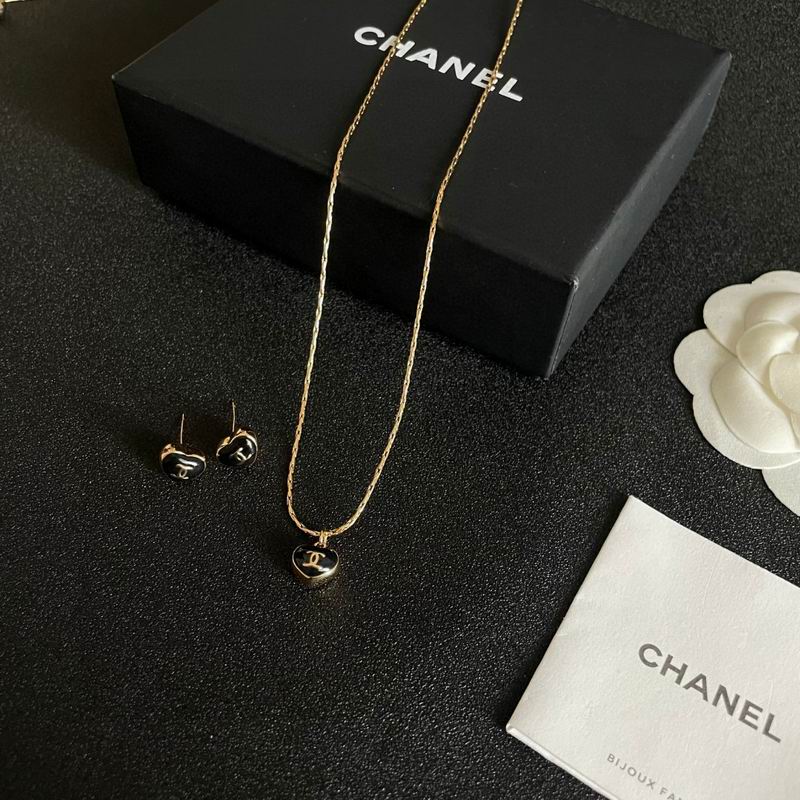 Chanel necklace 05yxh32 (2)
