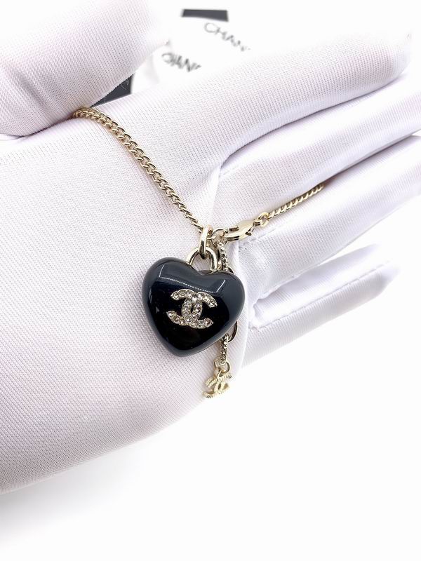 Chanel necklace 05yxh51 (3)