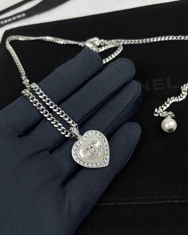 Chanel necklace 05yxh64 (2)