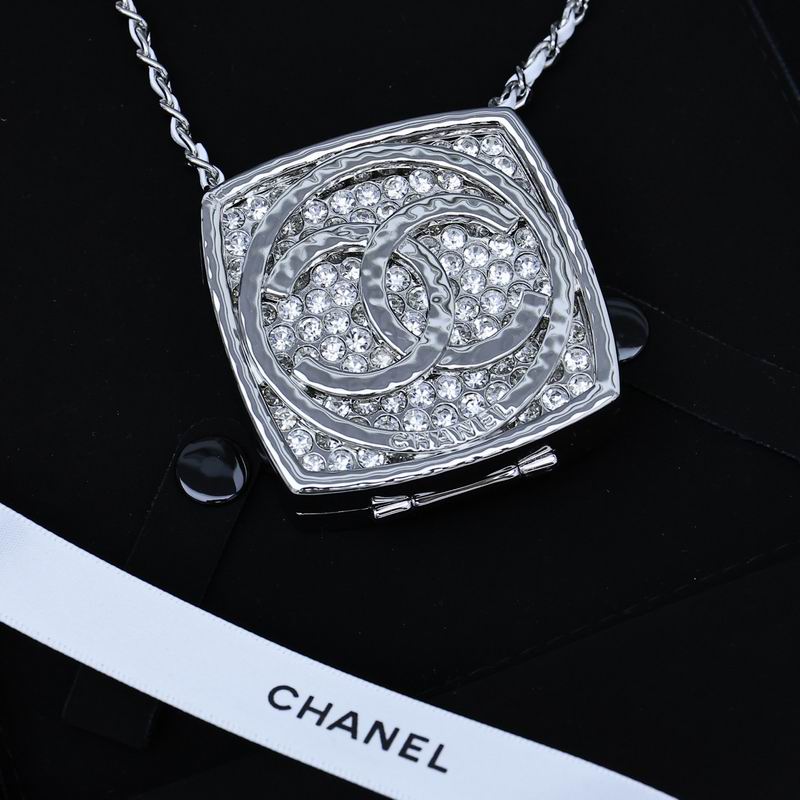Chanel necklace 05yxh71 (4)