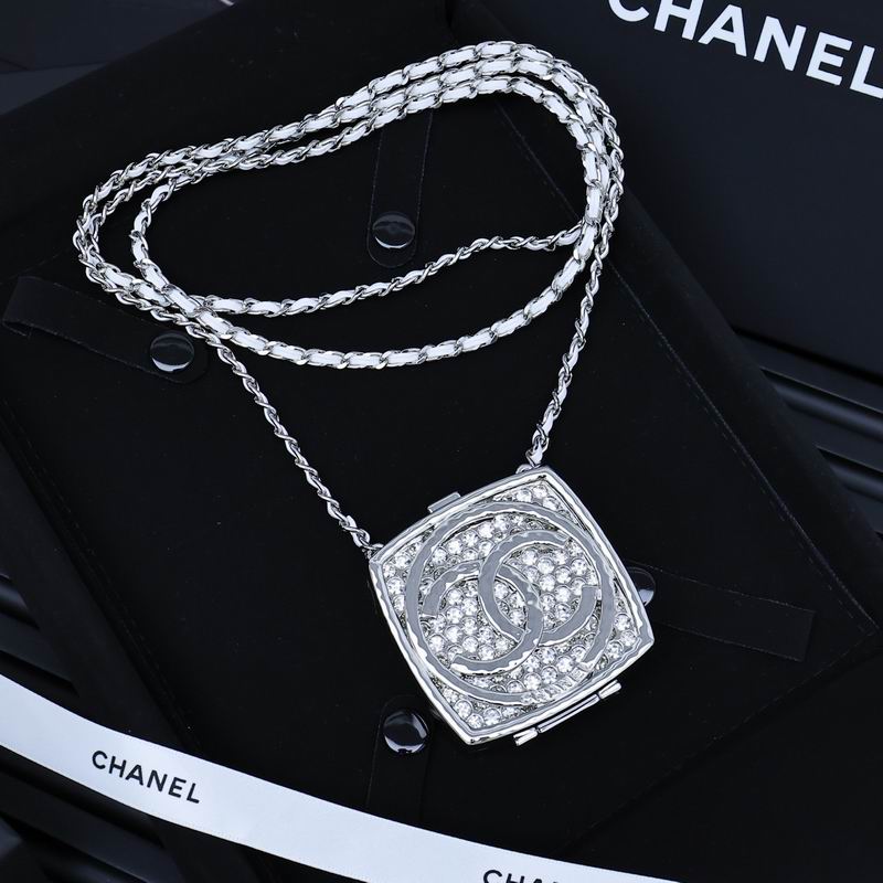 Chanel necklace 05yxh71 (7)