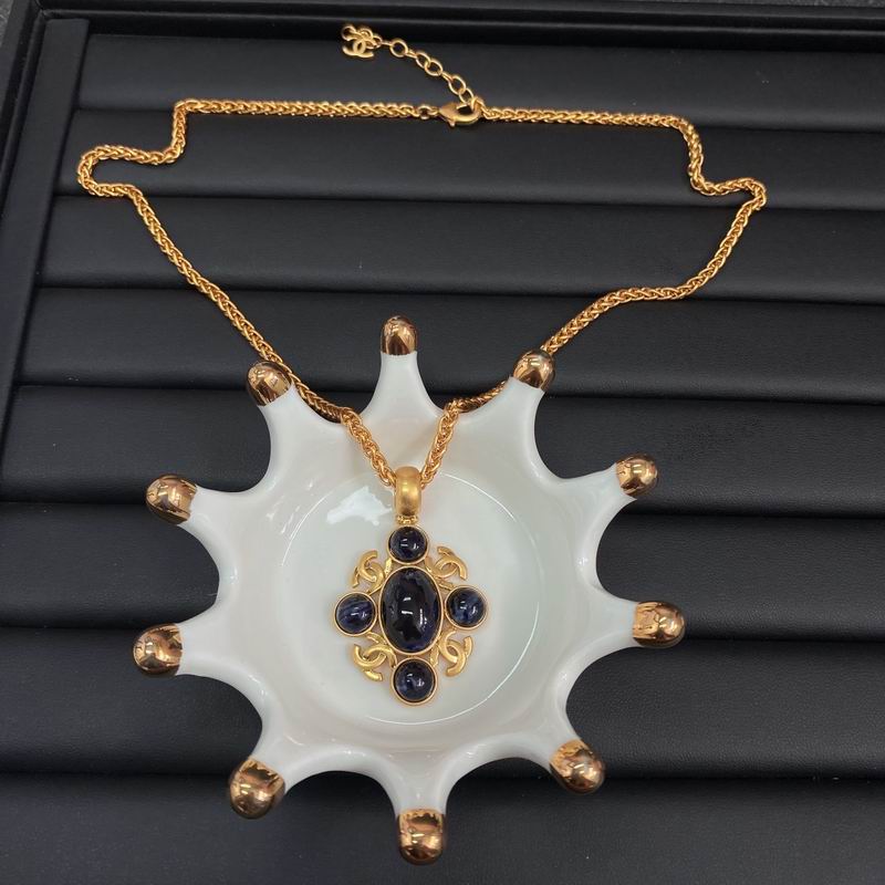 Chanel necklace 05yxh81 (5)