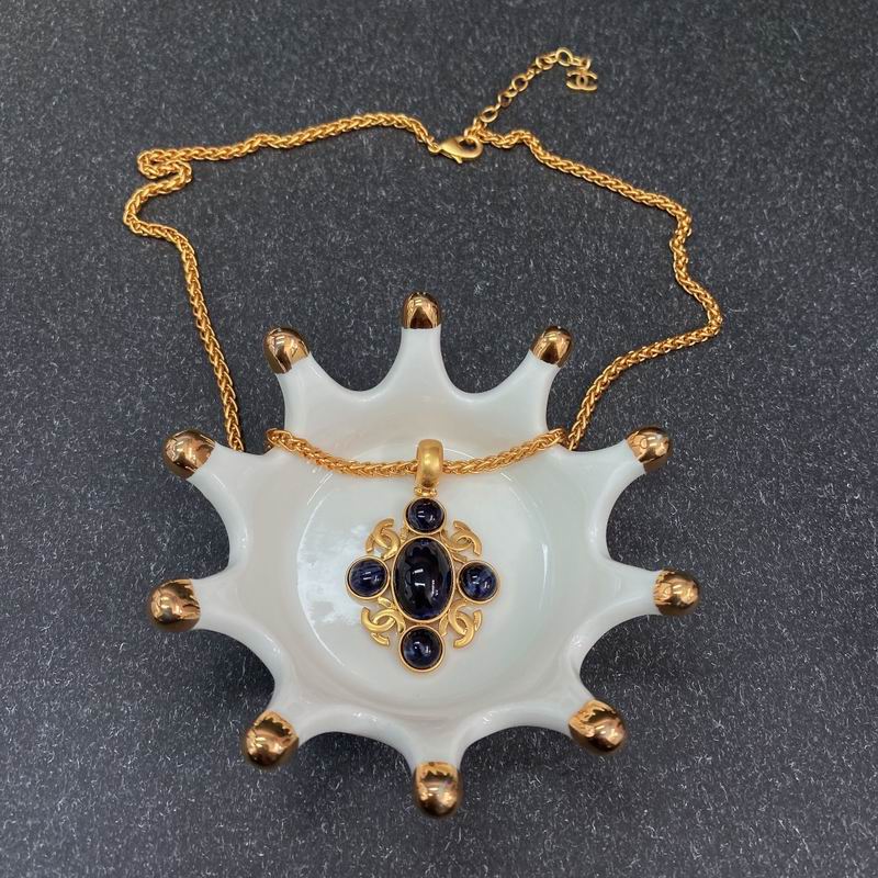 Chanel necklace 05yxh81 (8)
