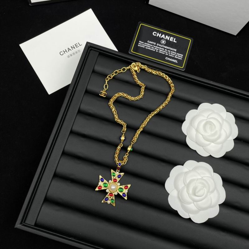 Chanel necklace 05yxh84 (7)