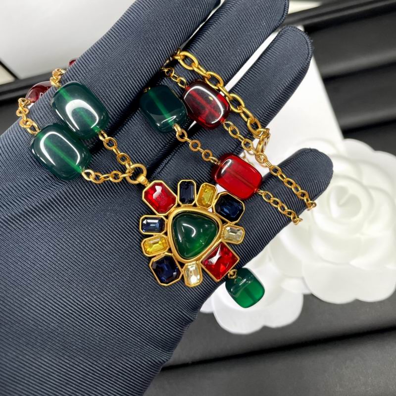 Chanel necklace 05yxh86 (4)