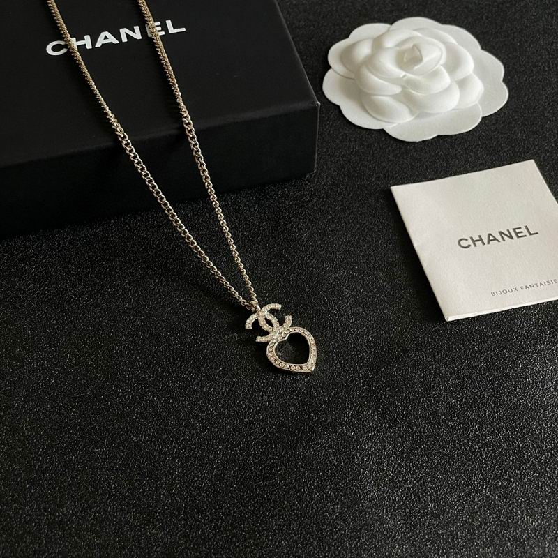 Chanel necklace 05yxh93 (2)
