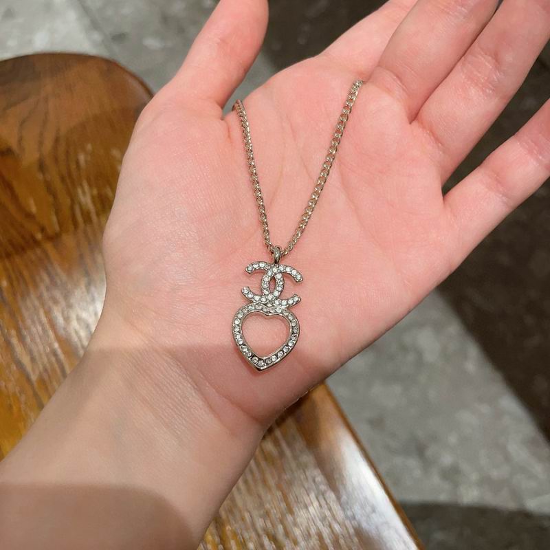Chanel necklace 05yxh93 (6)