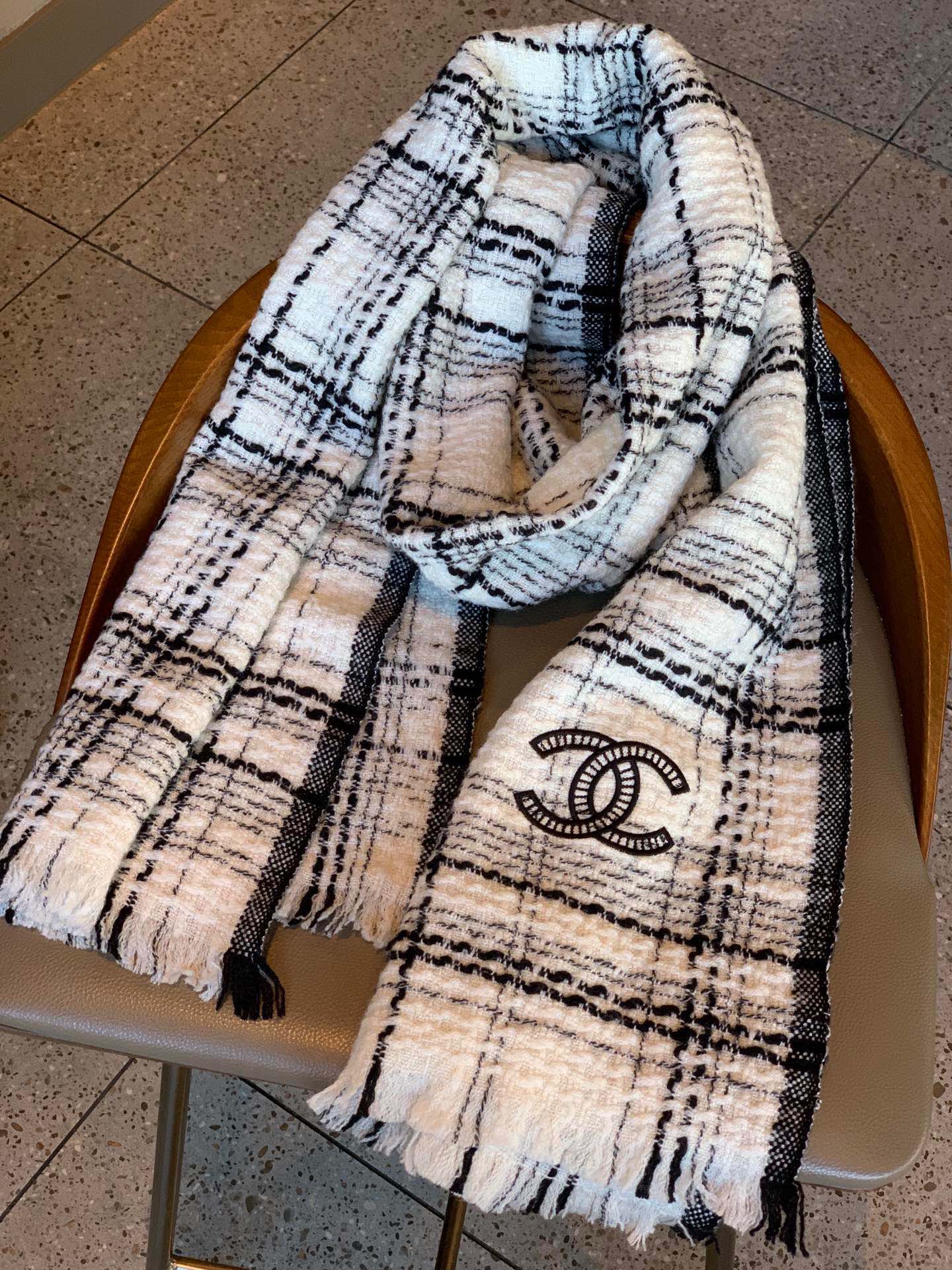 Chanel scarf 200X45cm 100%羊绒 E (12)