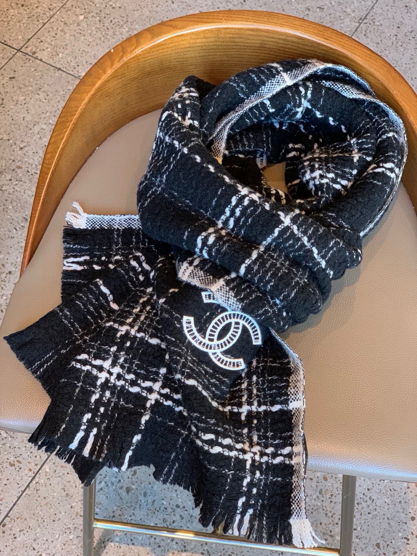 Chanel scarf 200X45cm 100%羊绒 E (2)