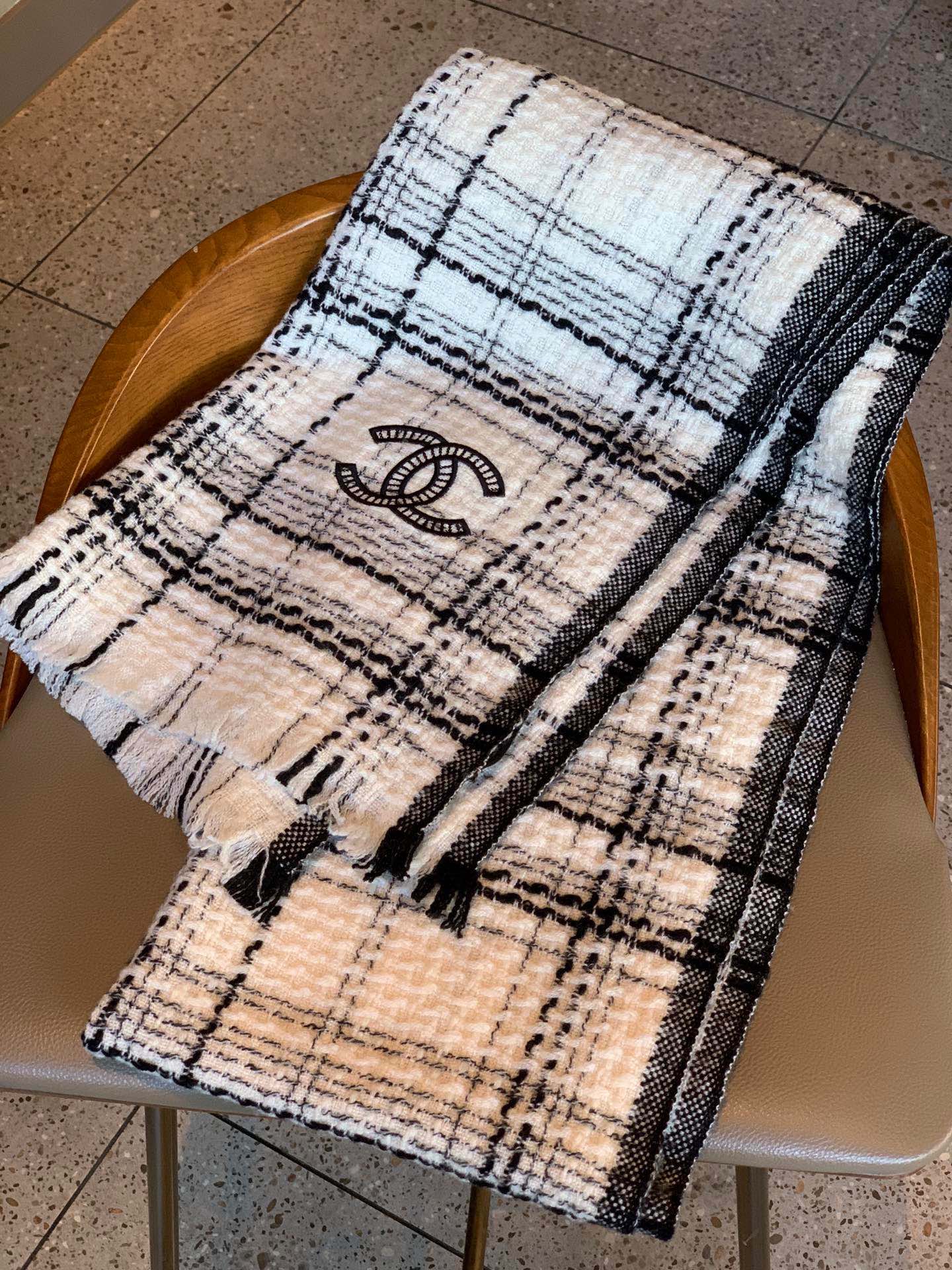 Chanel scarf 200X45cm 100%羊绒 E (9)