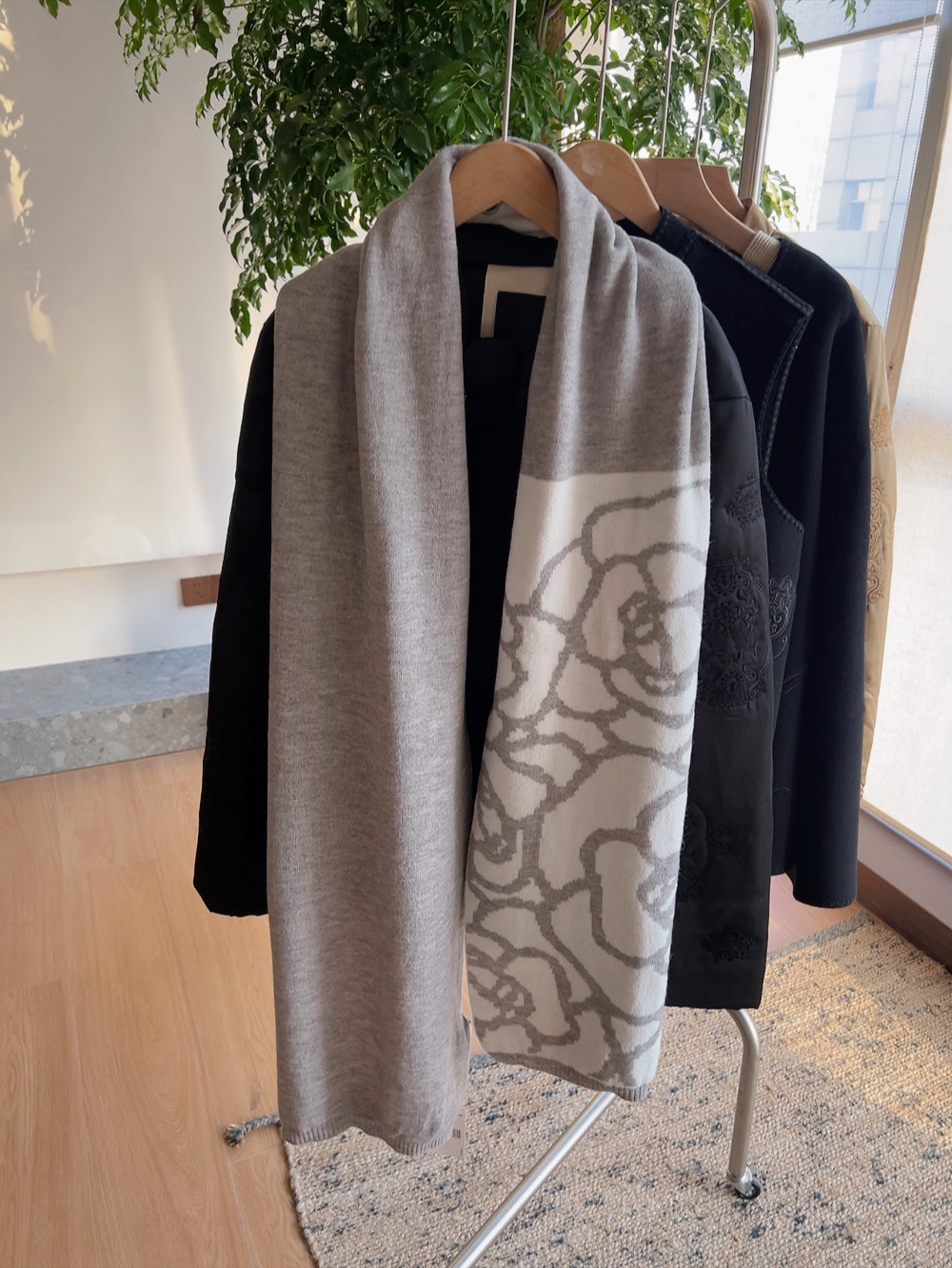 Chanel scarf 32X185cm 10%羊绒 90%羊毛 E (12)