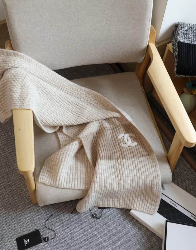 Chanel scarf 33X170cm 100%羊绒 E (1)