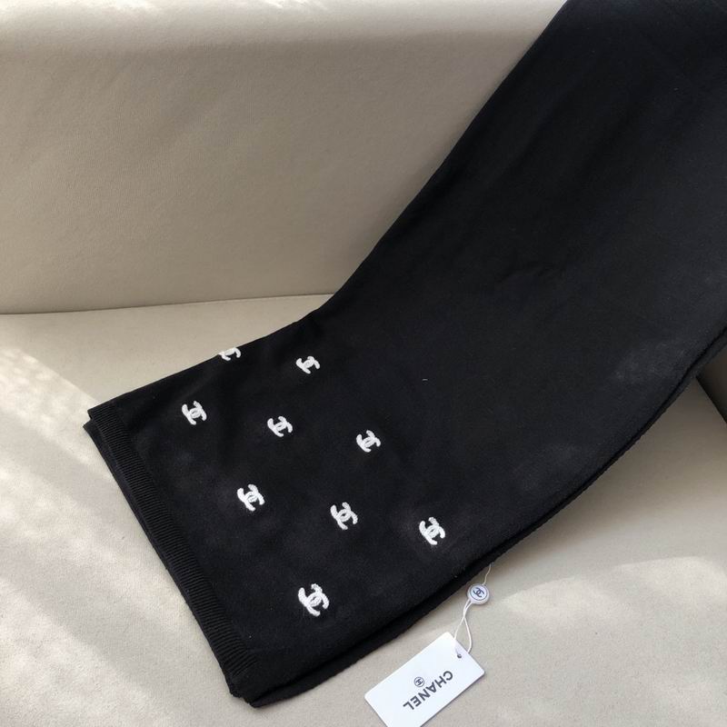 Chanel scarf 60%羊绒 40%真丝 E (2)