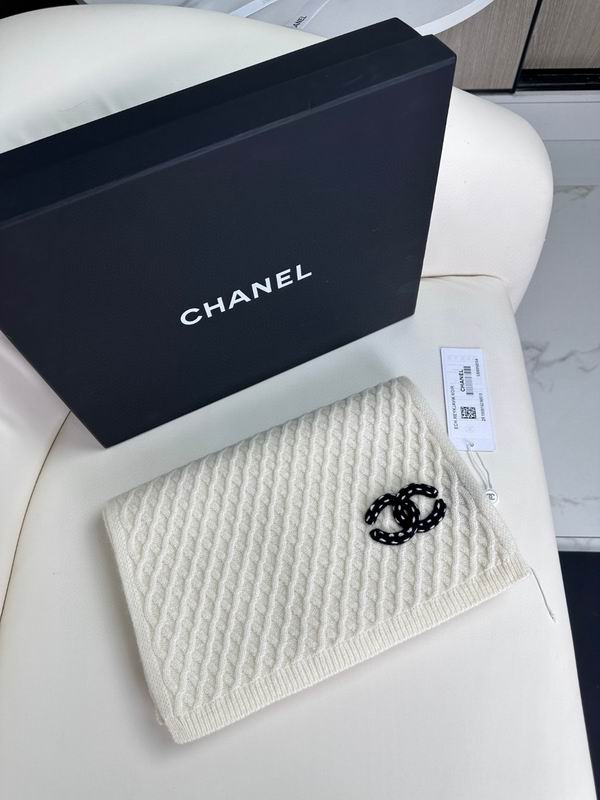 Chanel scarf E (1)