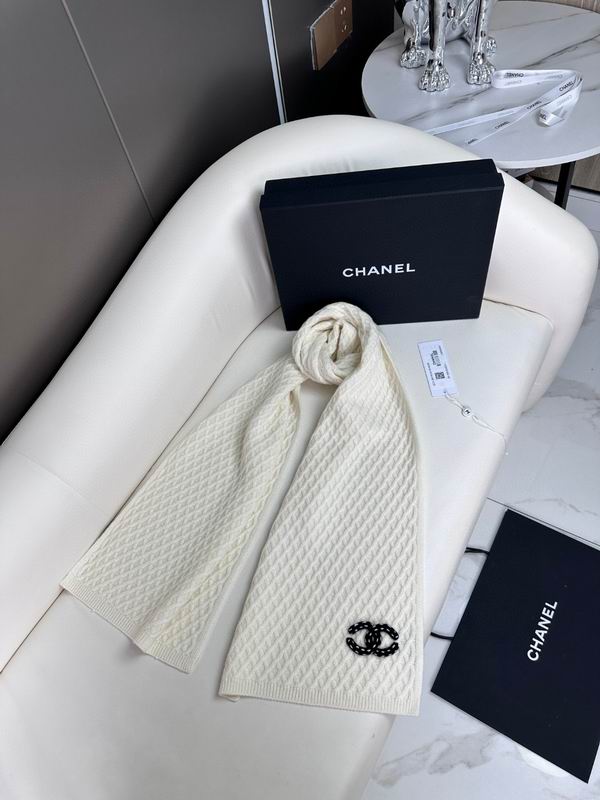 Chanel scarf E (2)