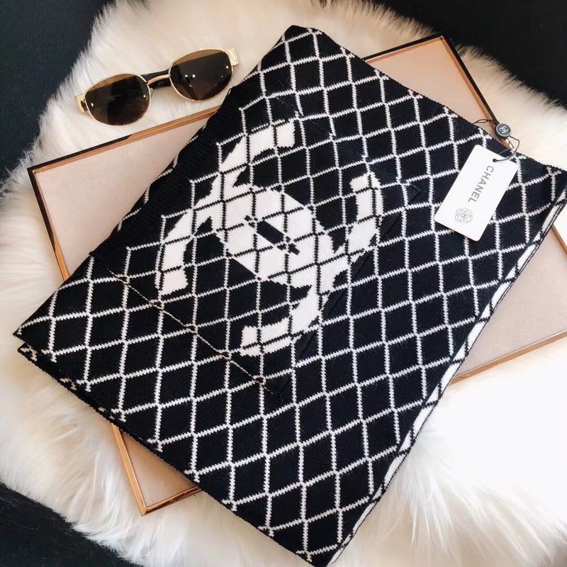 Chanel scarf E (4)