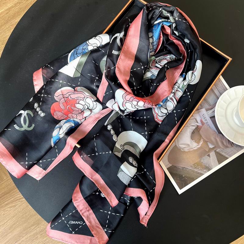 Chanel silk scarf 90-180cm E (10)