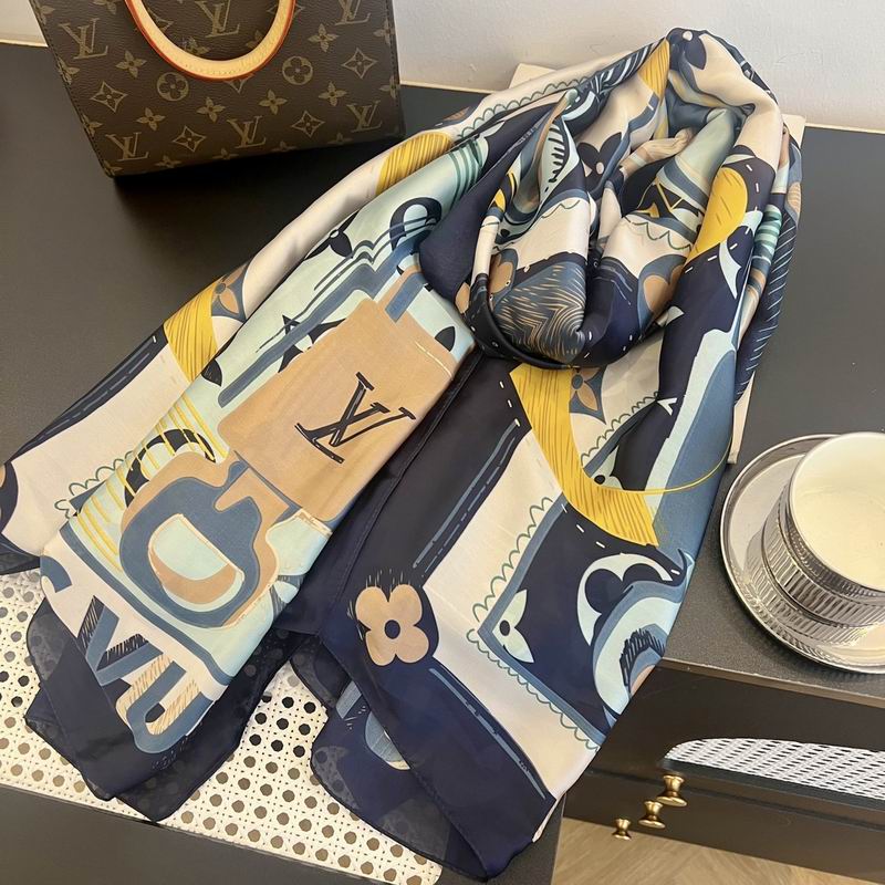 Chanel silk scarf 90-180cm E (11)