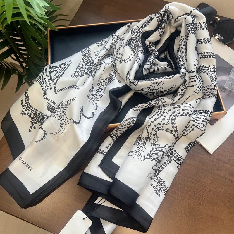 Chanel silk scarf 90-180cm E (11)