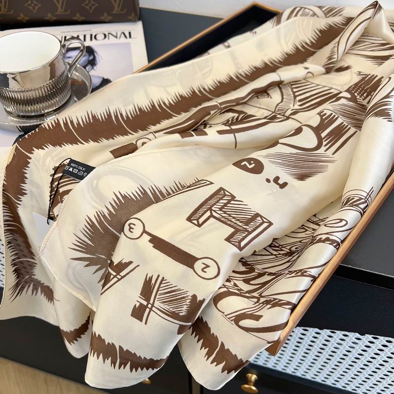 Chanel silk scarf 90-180cm E (13)