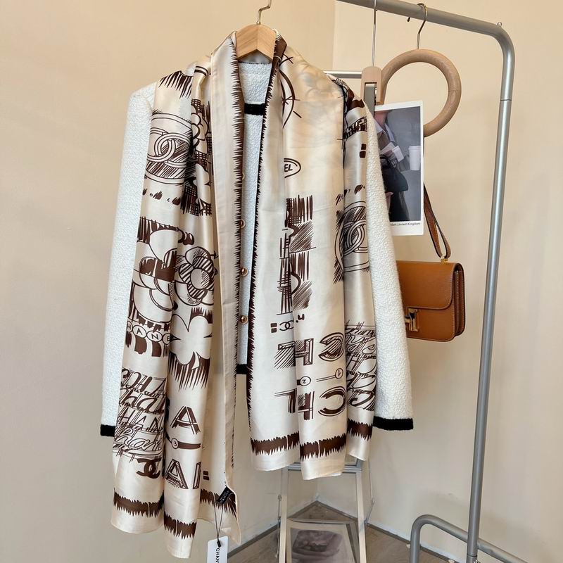 Chanel silk scarf 90-180cm E (14)