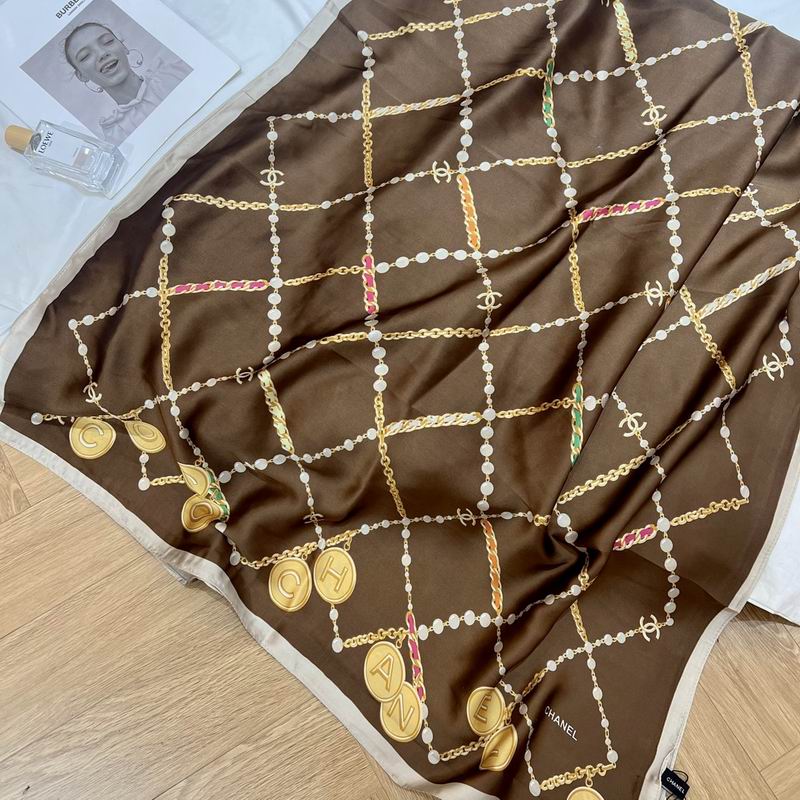 Chanel silk scarf 90-180cm E (15)