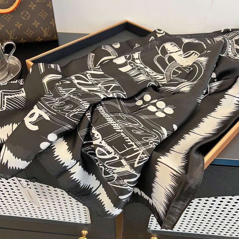 Chanel silk scarf 90-180cm E (20)
