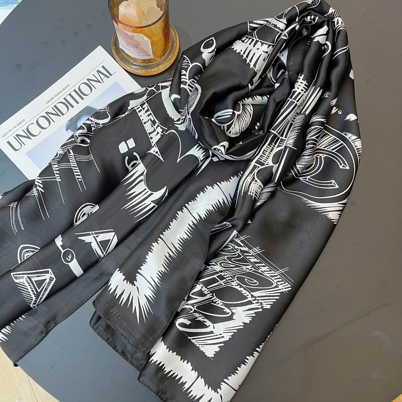 Chanel silk scarf 90-180cm E (21)
