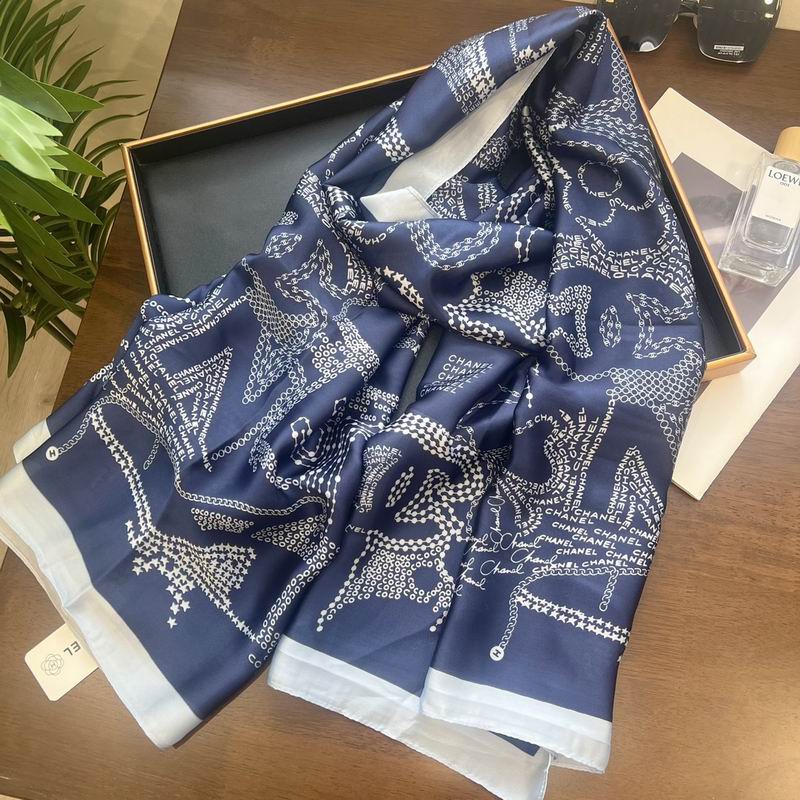 Chanel silk scarf 90-180cm E (3)