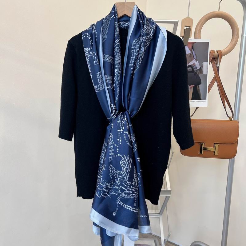 Chanel silk scarf 90-180cm E (6)