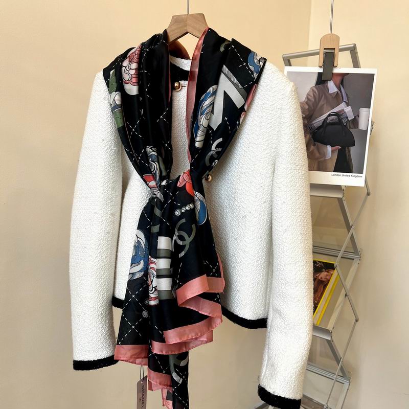 Chanel silk scarf 90-180cm E (9)