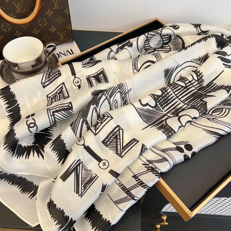 Chanel silk scarf 90-180cm E (9)