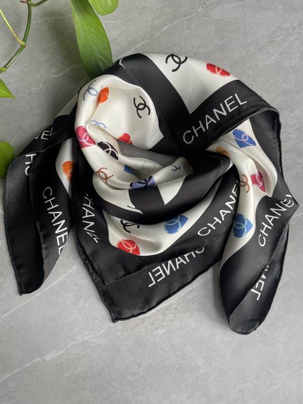 Chanel silk scarf 90X90cm E (1)