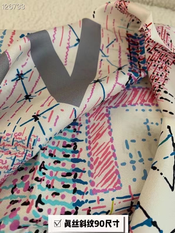 Chanel silk scarf 90X90cm E (1)