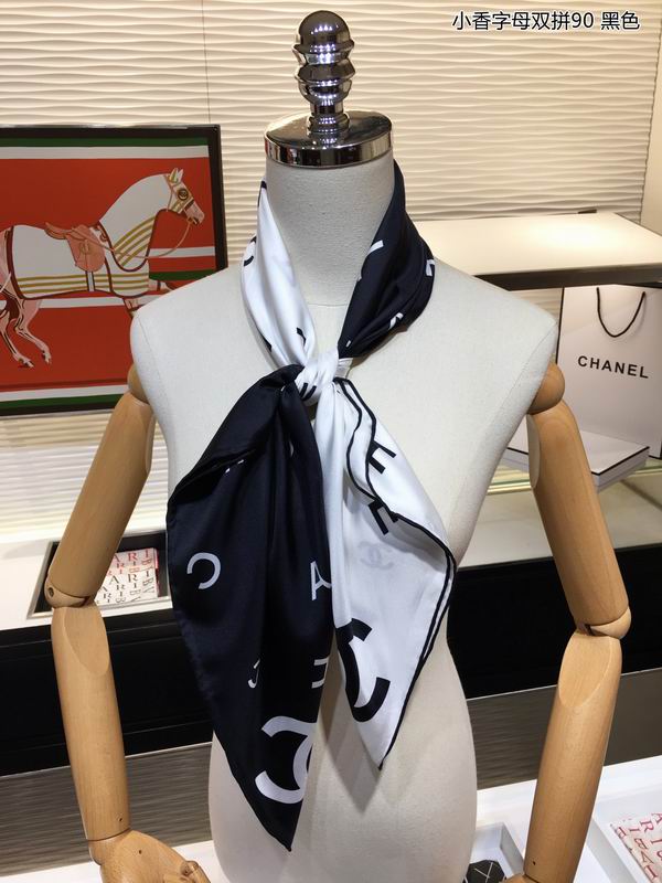 Chanel silk scarf 90X90cm E (1)