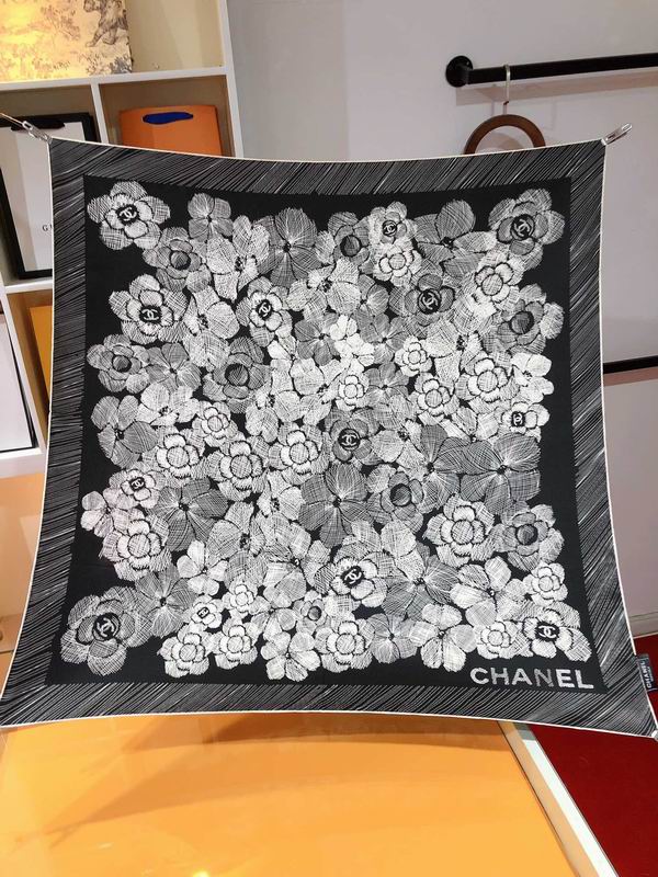 Chanel silk scarf 90X90cm E (1)