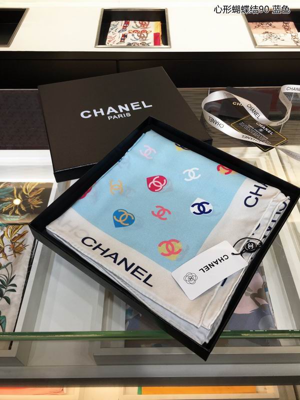 Chanel silk scarf 90X90cm E (10)