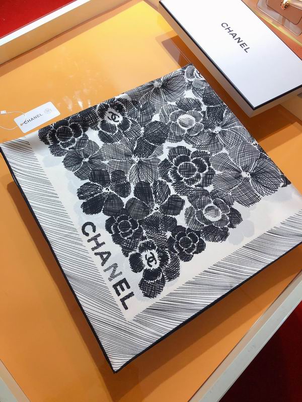 Chanel silk scarf 90X90cm E (10)