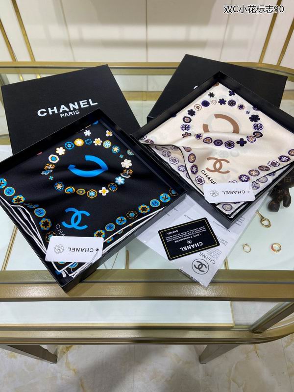 Chanel silk scarf 90X90cm E (10)