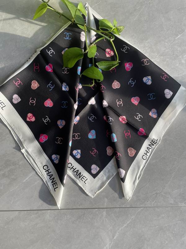 Chanel silk scarf 90X90cm E (11)