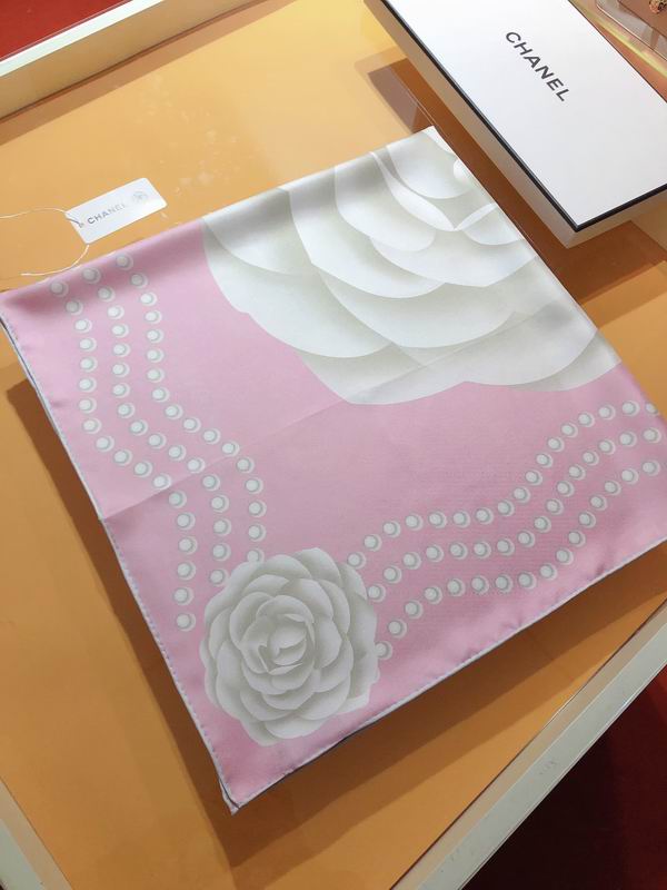 Chanel silk scarf 90X90cm E (11)