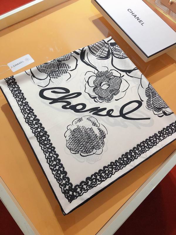 Chanel silk scarf 90X90cm E (11)