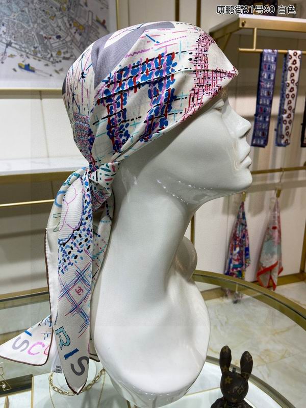 Chanel silk scarf 90X90cm E (12)
